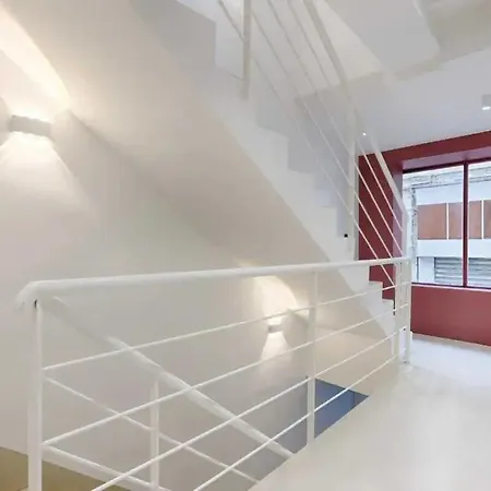 Les Halles - Luxurious & Colorful 4bd For 16 Guest Apartmán
