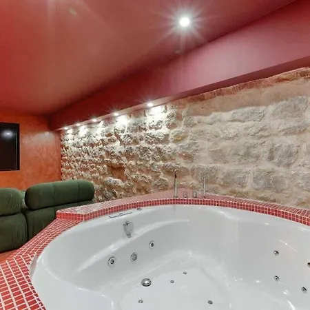 Apartmán Les Halles - Luxurious & Colorful 4bd For 16 Guest