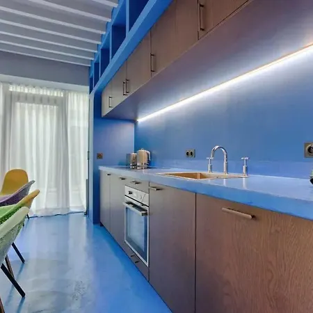 Les Halles - Luxurious & Colorful 4bd For 16 Guest *