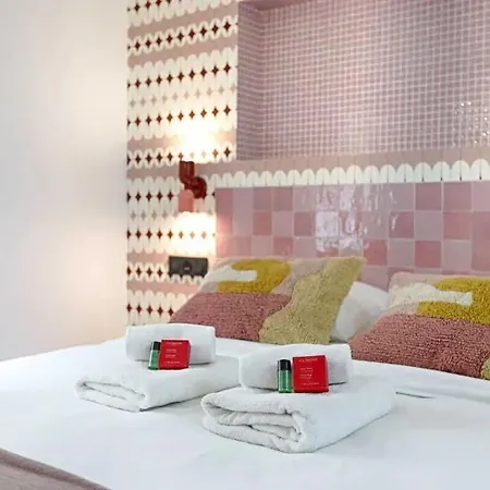 Les Halles - Luxurious & Colorful 4bd For 16 Guest 公寓