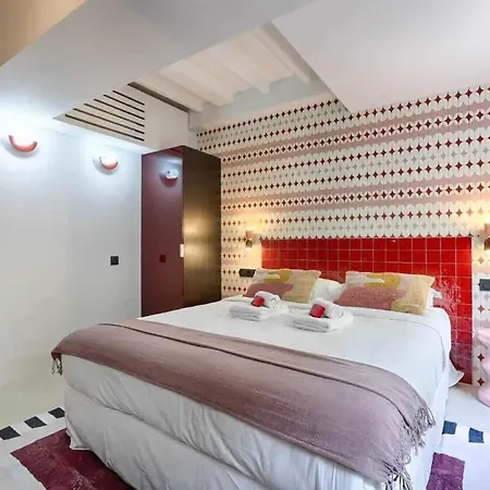 Les Halles - Luxurious & Colorful 4bd For 16 Guest Lejlighed *