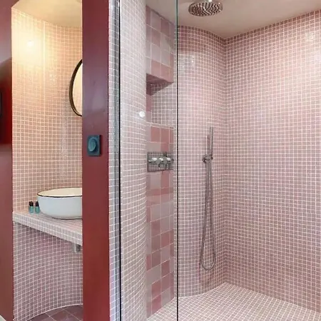 Les Halles - Luxurious & Colorful 4bd For 16 Guest *