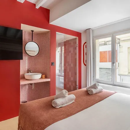 Les Halles - Luxurious & Colorful 5bd For 16 Guest 아파트 파리