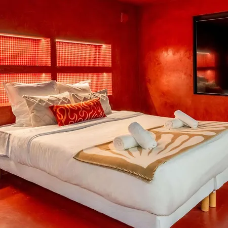 Apartment Les Halles - Luxurious & Colorful 5bd For 16 Guest *