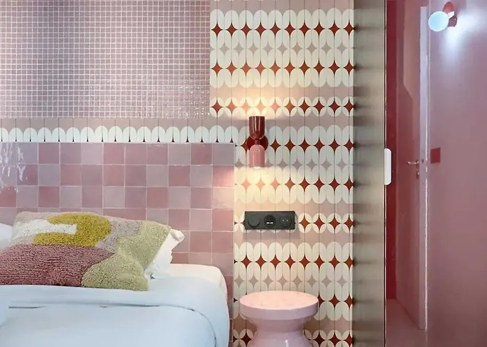 Les Halles - Luxurious & Colorful 4bd For 16 Guest * باريس