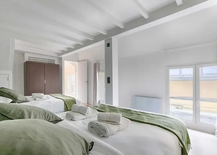 Les Halles - Luxurious & Colorful 4bd For 16 Guest *