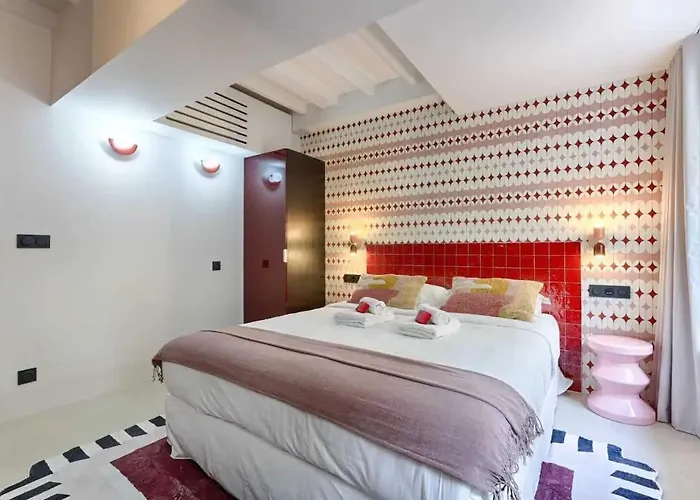 Les Halles - Luxurious & Colorful 4bd For 16 Guest شقة *
