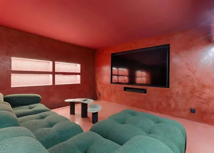 Les Halles - Luxurious & Colorful 4bd For 16 Guest شقة