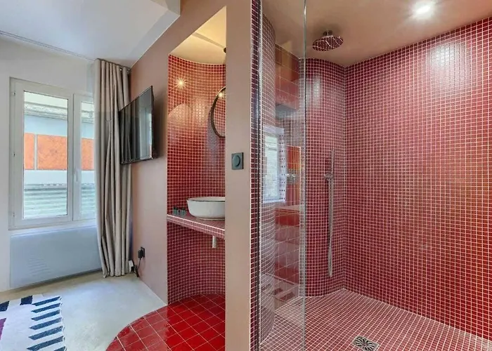 شقة Les Halles - Luxurious & Colorful 4bd For 16 Guest باريس