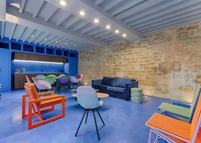Les Halles - Luxurious & Colorful 4bd For 16 Guest شقة