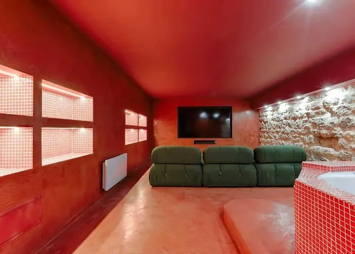 Les Halles - Luxurious & Colorful 4bd For 16 Guest شقة *
